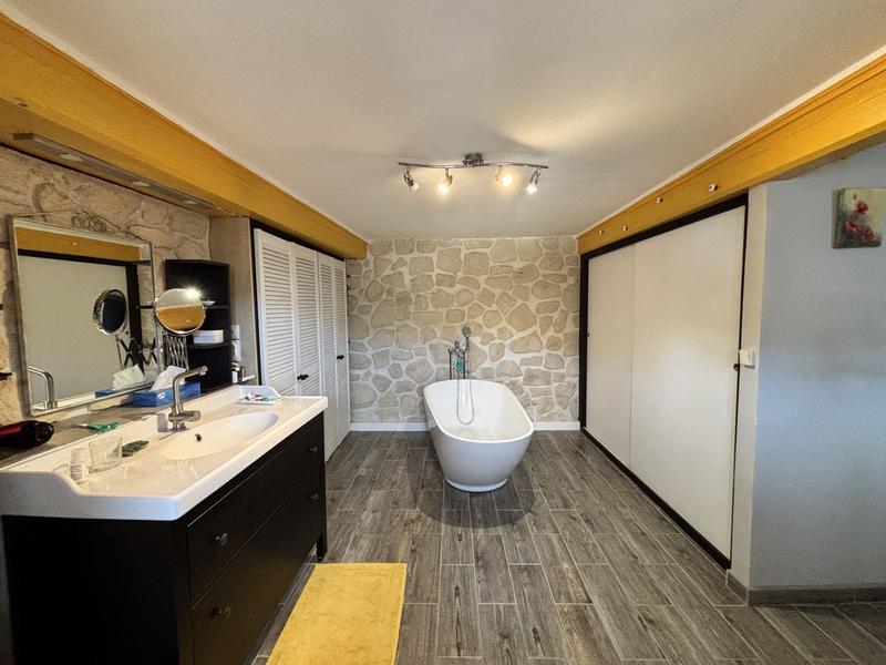 Maison ancienne - 180 m² - 7 pièces