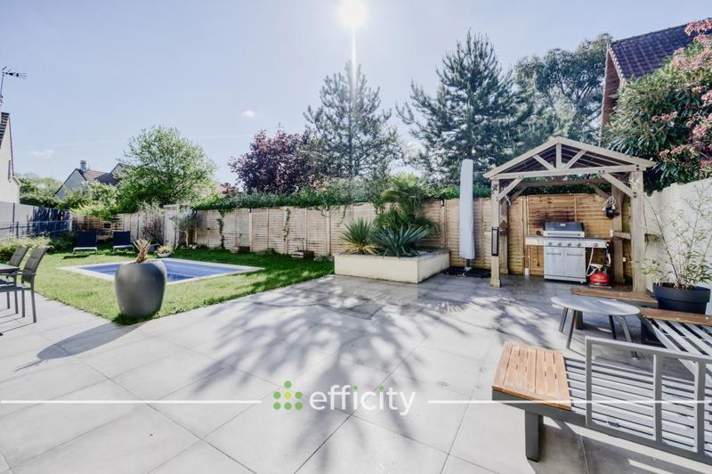 Maison - 150 m² - 5 pièces