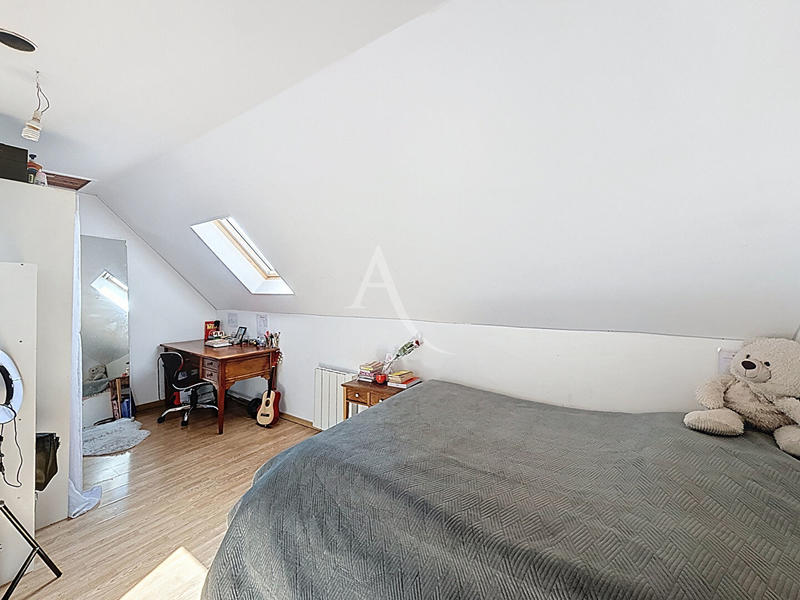 Maison - 145 m² - 7 pièces