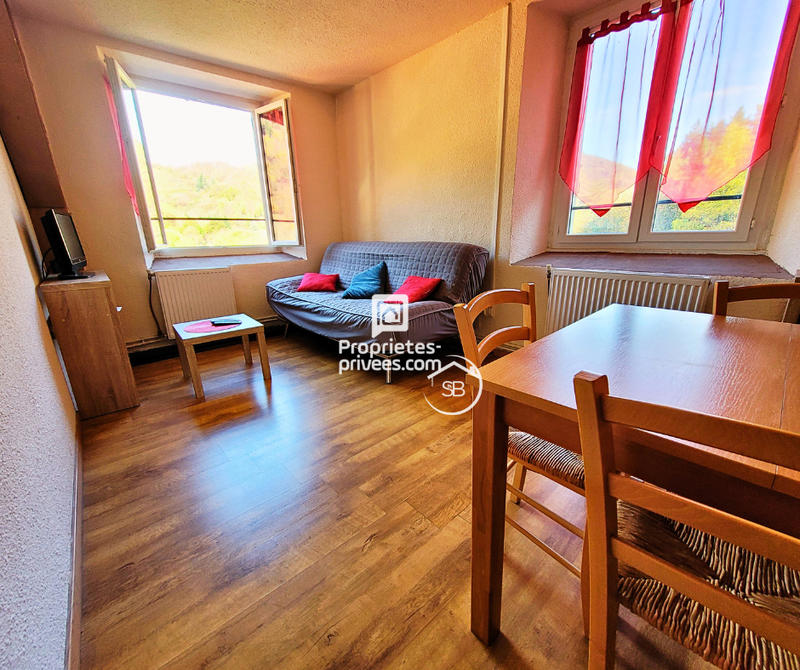 Maison - 425 m² - 21 pièces