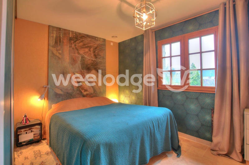 Maison - 140 m² - 7 pièces