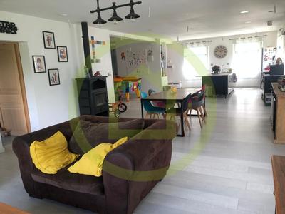 Maison - 258 m² - 10 pièces