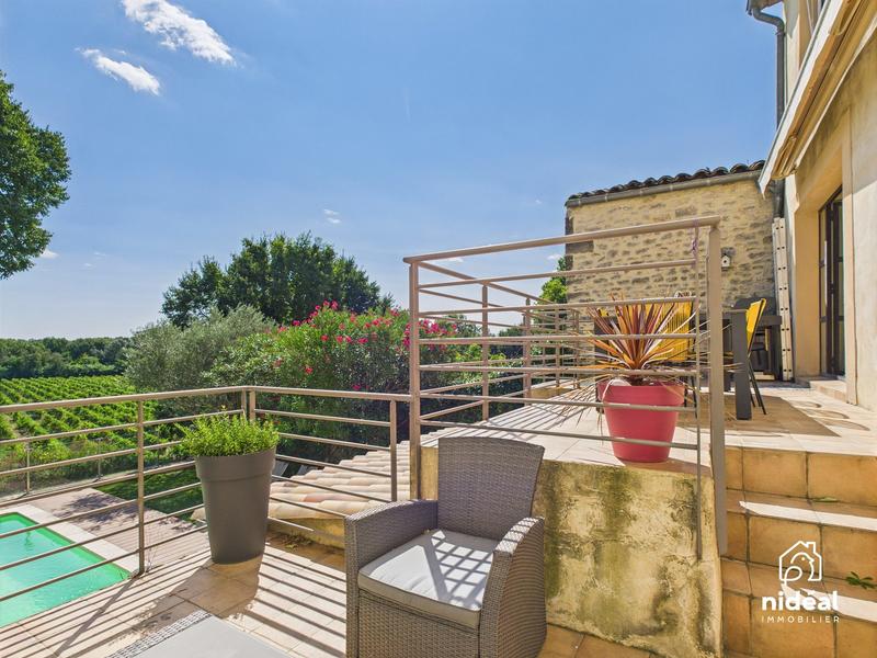 Maison - 216 m² - 8 pièces