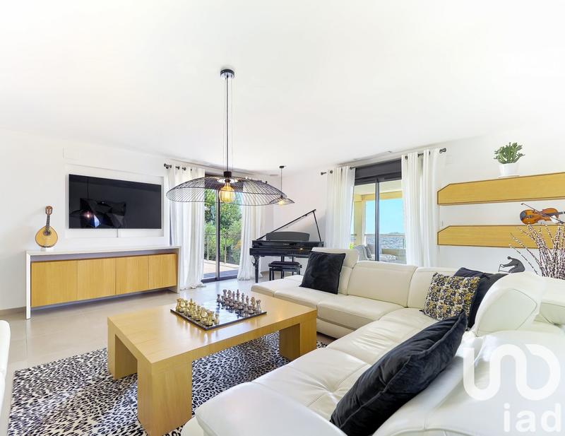 Maison de maîtres - 280 m² - 8 pièces