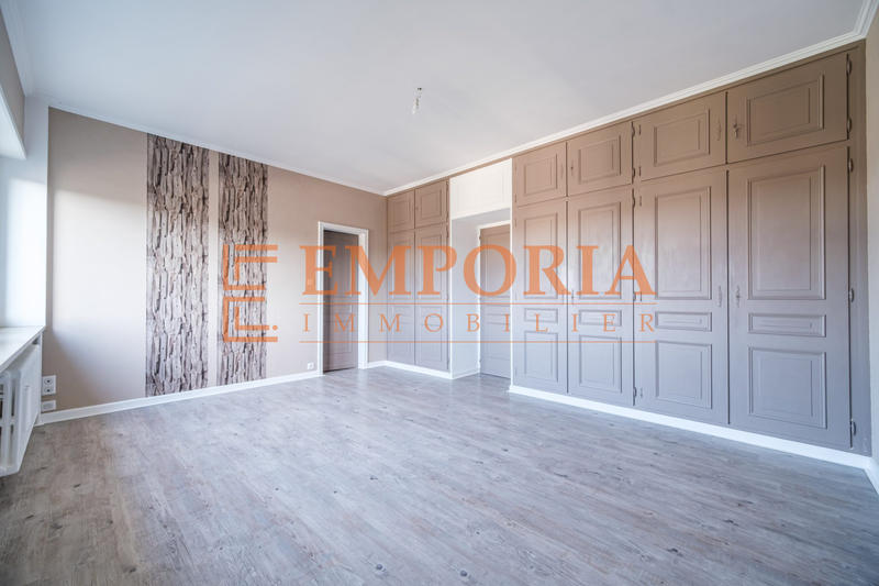 Maison - 191 m² - 7 pièces