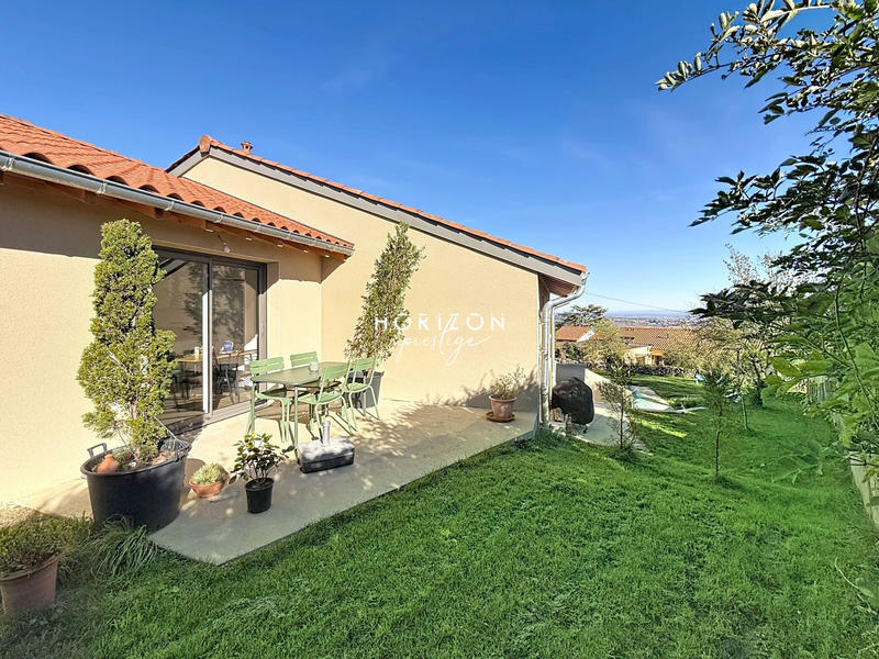 Maison - 210 m² - 9 pièces