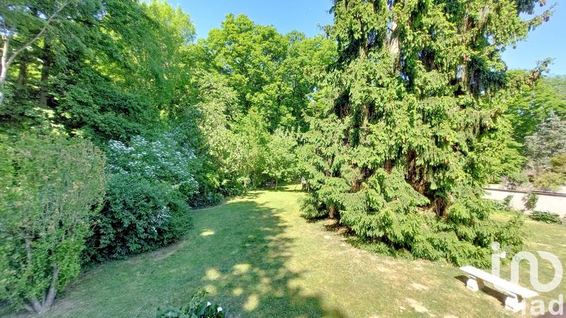 Maison - 215 m² - 8 pièces