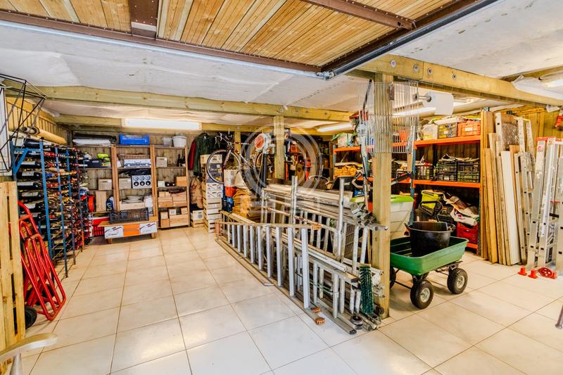 Maison contemporaine - 212 m² - 6 pièces