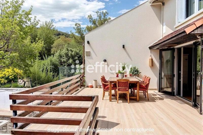 Maison - 142 m² - 7 pièces