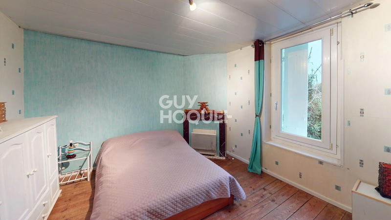 Maison - 377 m² - 10 pièces