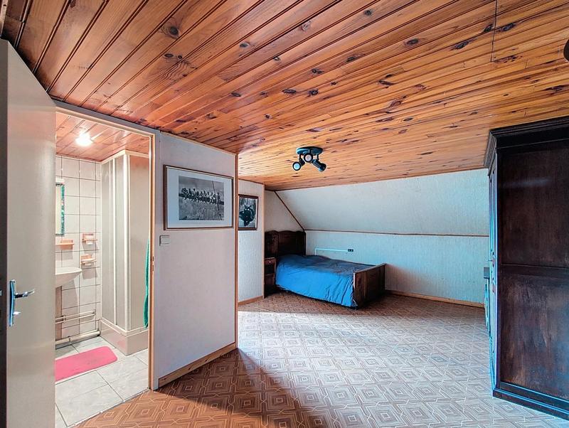 Maison - 170 m² - 9 pièces