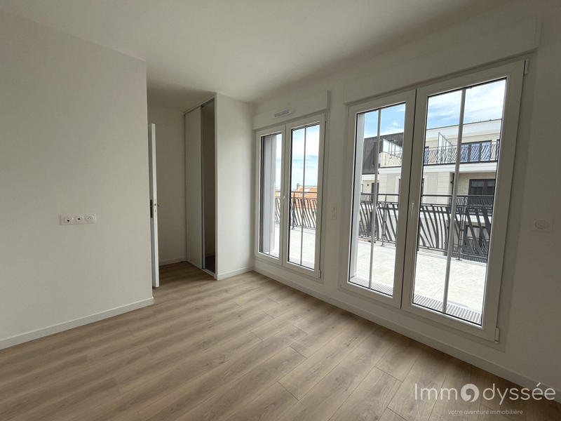 Appartement - 100 m² - 4 pièces