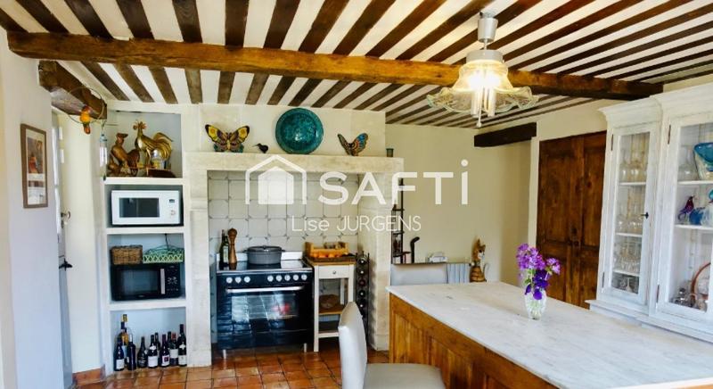 Maison - 270 m² - 9 pièces