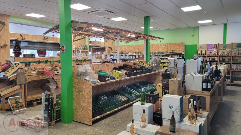 Local d'activités - 163 m²