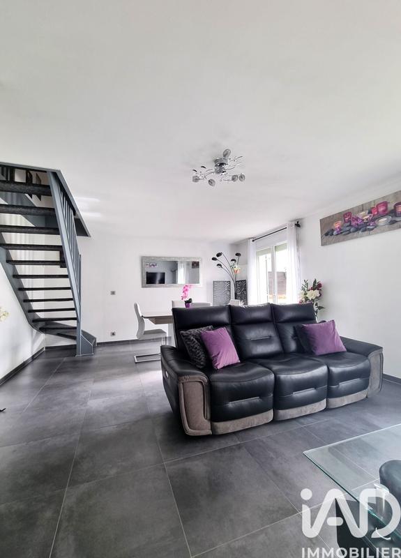 Maison - 80 m² - 5 pièces