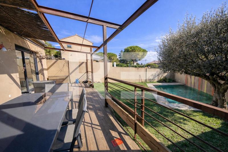 Maison - 92 m² - 4 pièces