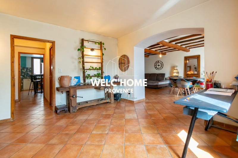 Maison - 210 m² - 8 pièces