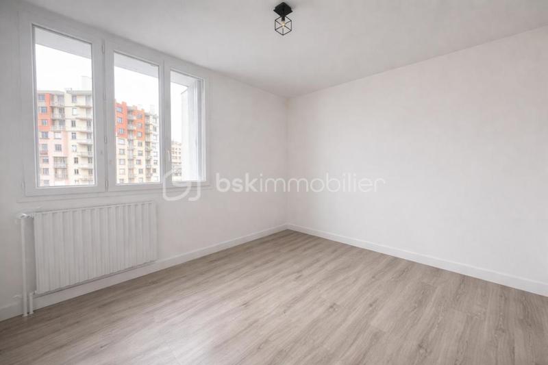 Appartement - 70 m² - 4 pièces