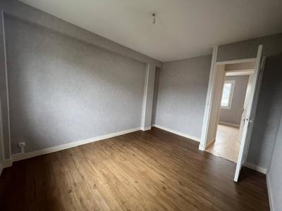 Appartement - 65 m² - 4 pièces
