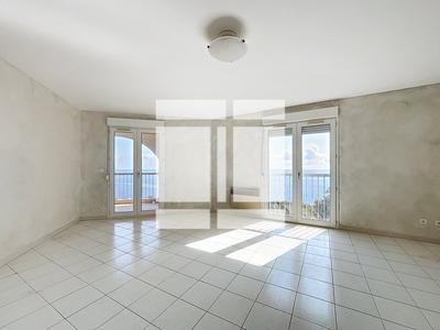 Appartement - 94 m² - 4 pièces