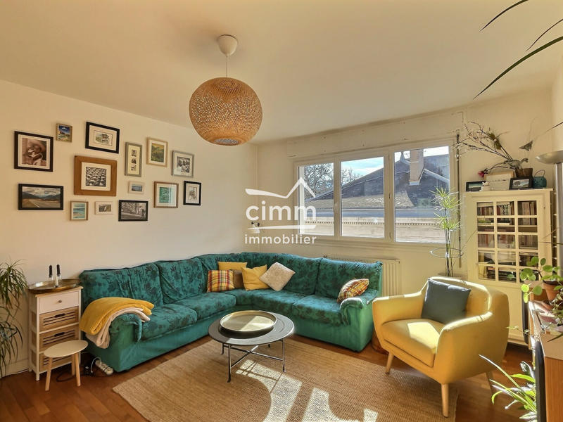 Appartement - 70 m² - 3 pièces