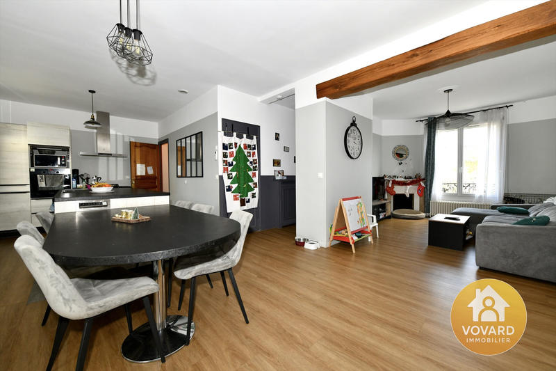 Maison - 93 m² - 4 pièces