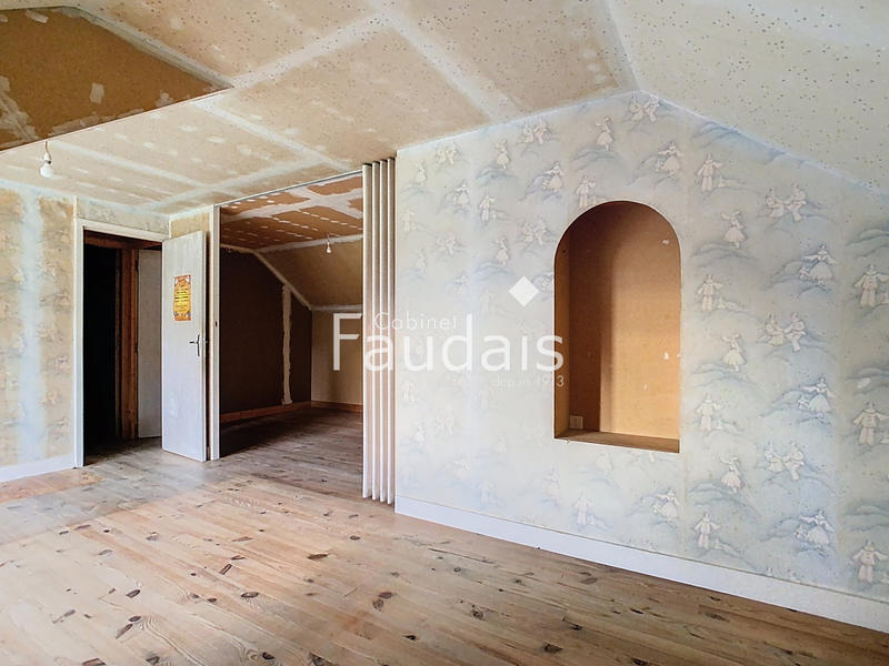 Maison - 121 m² - 4 pièces