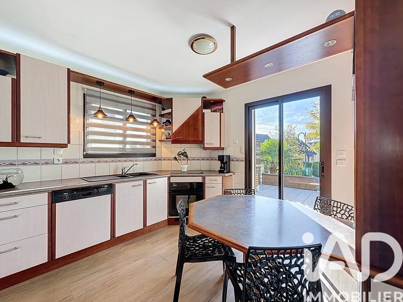 Maison - 155 m² - 7 pièces