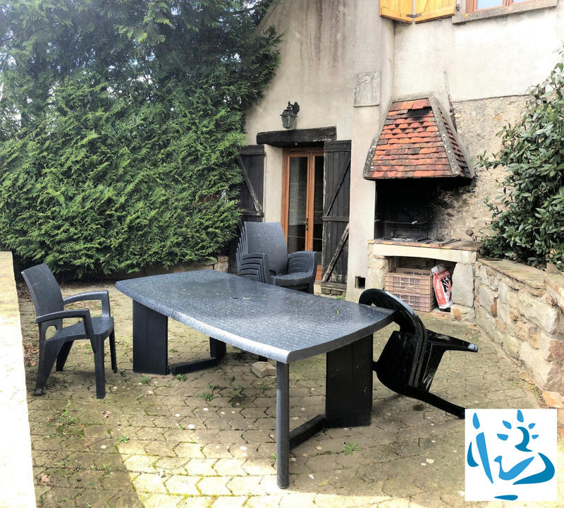 Maison - 205 m² - 7 pièces
