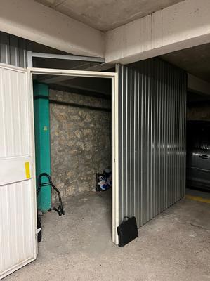 Parking / Garage - 6 m²