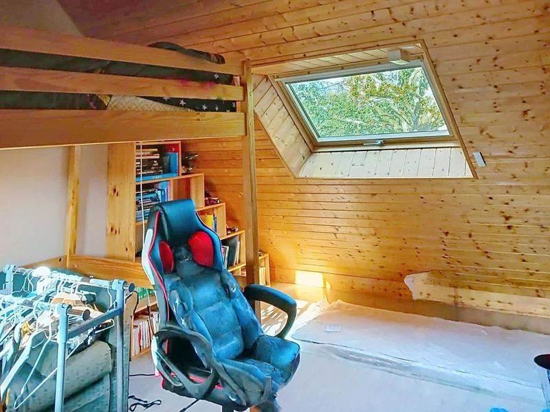 Maison - 207 m² - 8 pièces