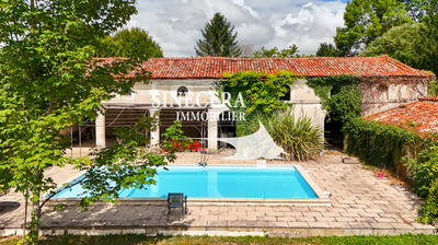 Château - 600 m² - 19 pièces