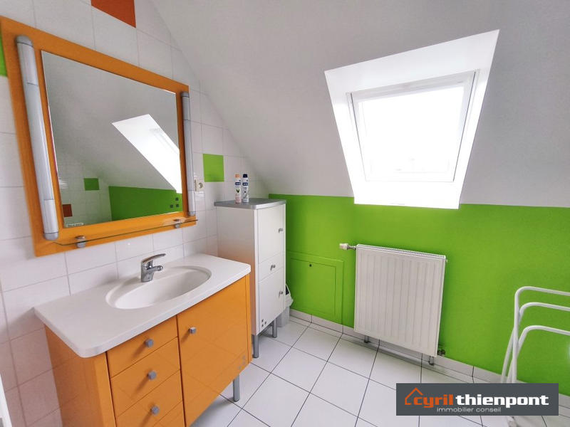 Pavillon - 180 m² - 7 pièces