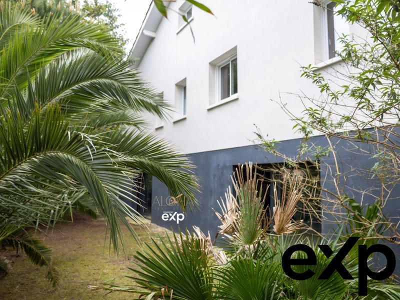 Maison - 140 m² - 6 pièces