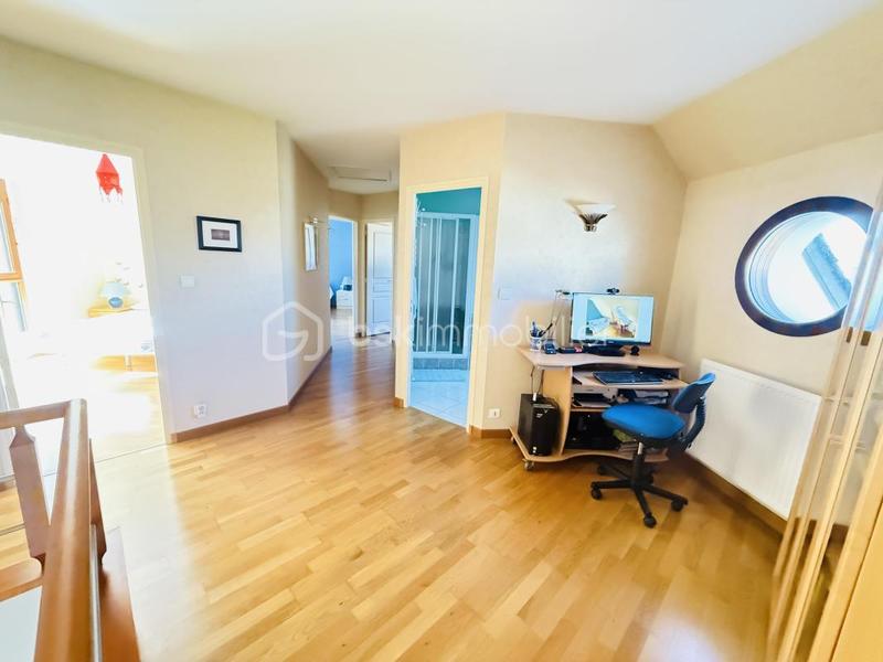 Maison - 168 m² - 7 pièces