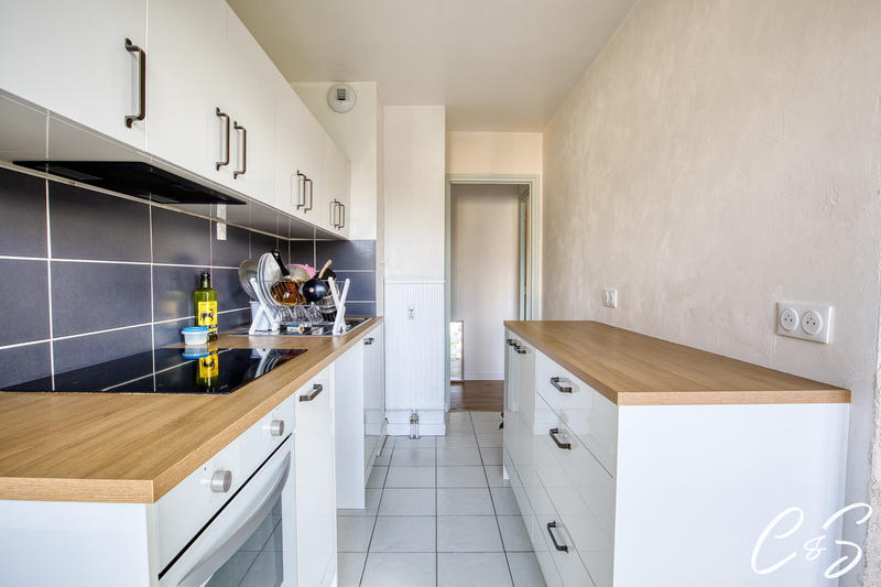 Appartement - 60 m² - 3 pièces