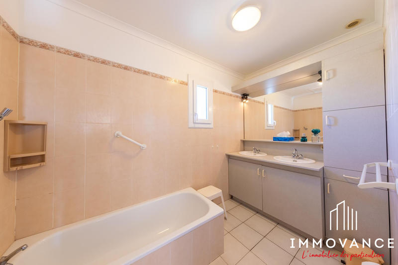 Villa - 96 m² - 4 pièces