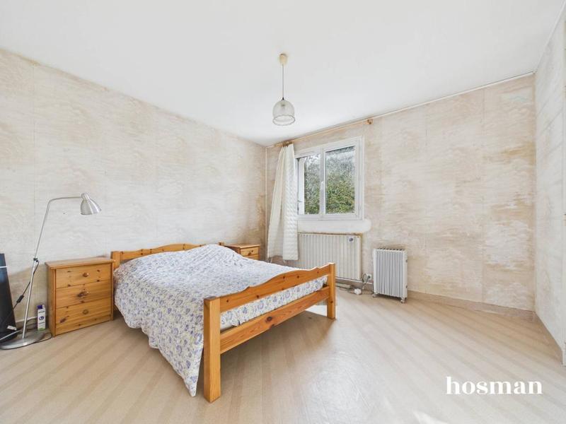 Maison - 139 m² - 8 pièces