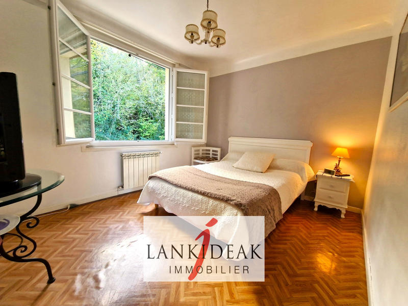 Maison - 104 m² - 4 pièces