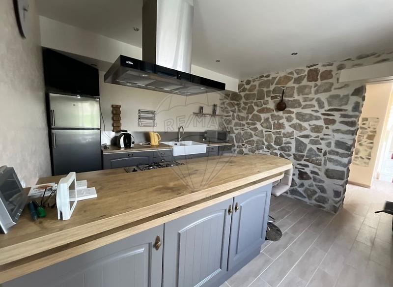 Maison - 94 m² - 4 pièces