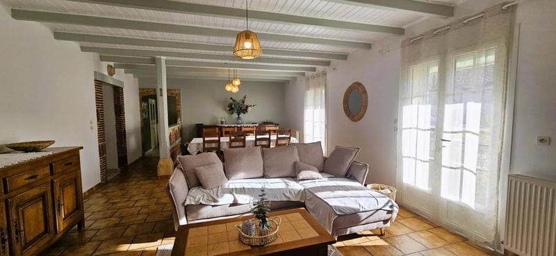 Maison - 140 m² - 4 pièces