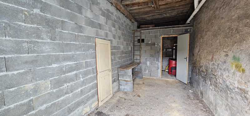 Maison - 157 m² - 12 pièces