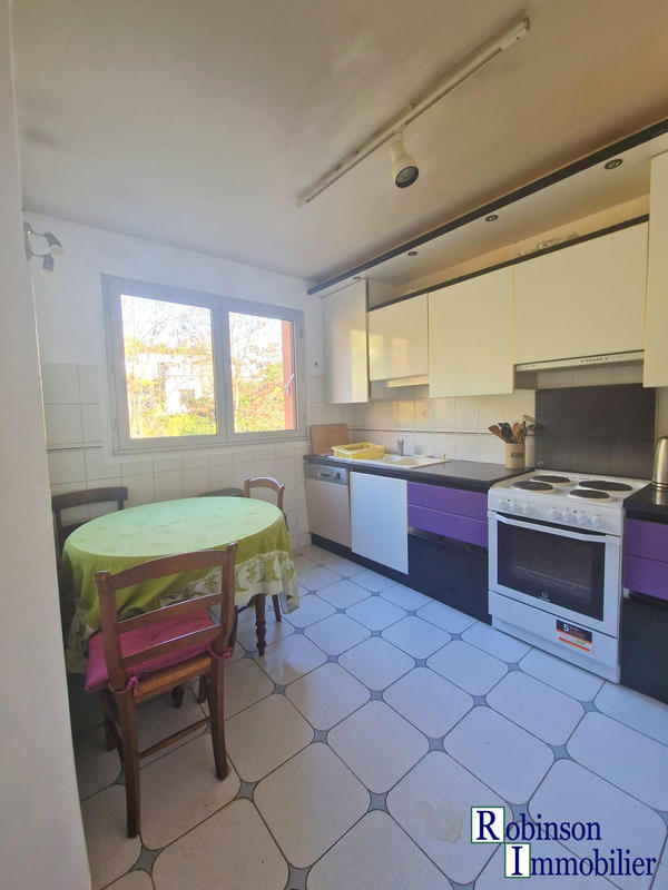 Appartement - 93 m² - 4 pièces