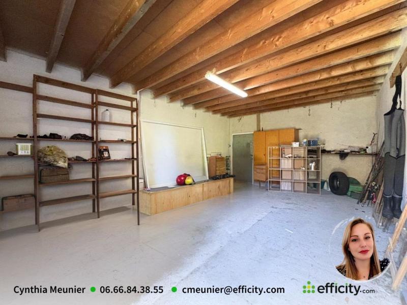 Maison - 324 m² - 11 pièces