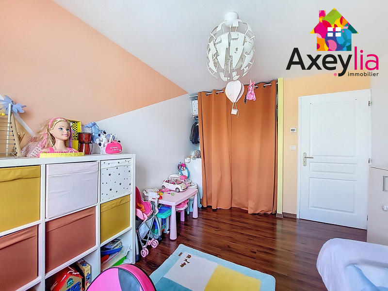 Maison - 102 m² - 6 pièces