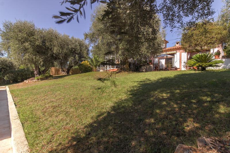 Villa - 136 m² - 6 pièces