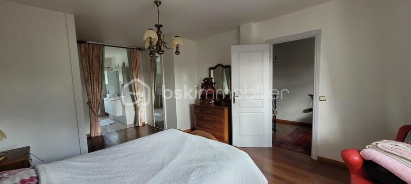 Maison - 161 m² - 6 pièces