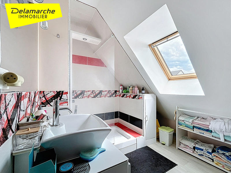 Maison - 85 m² - 5 pièces