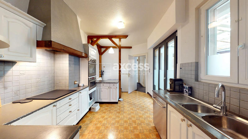 Duplex - 199 m² - 9 pièces