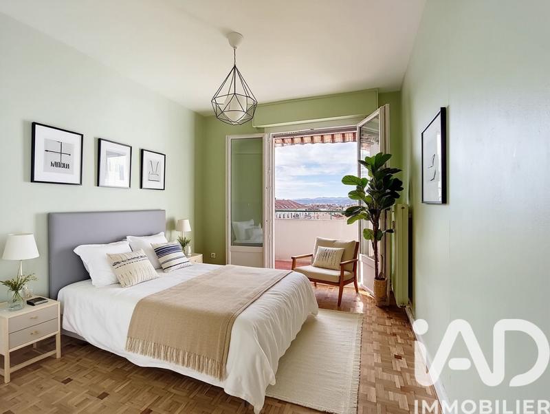 Appartement - 72 m² - 3 pièces